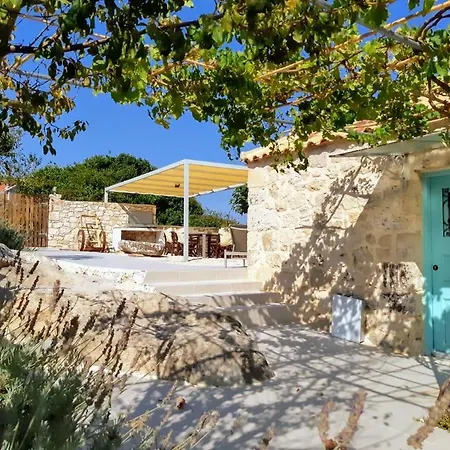 The House. Light & Stone. * ליקסורי