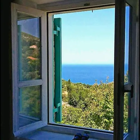 וילה The House. Light & Stone. ליקסורי