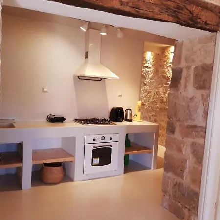 The House. Light & Stone. ヴィラ *